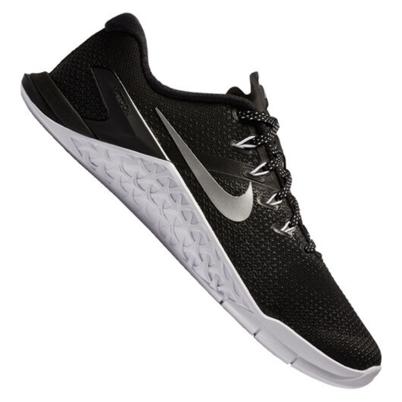 nike metcon 4 women's black